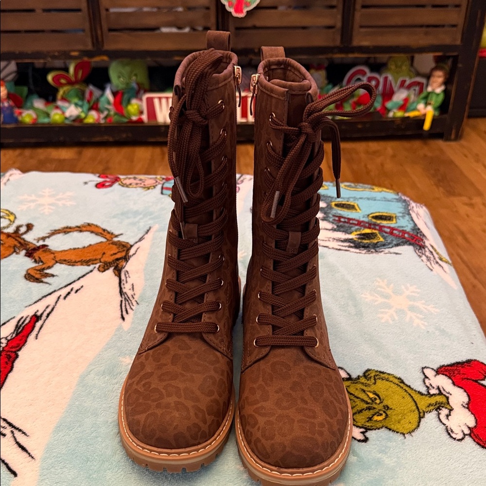 Women’s Brown Leopard Print Lace-Up Boots, new never worn - Picture 2 of 11